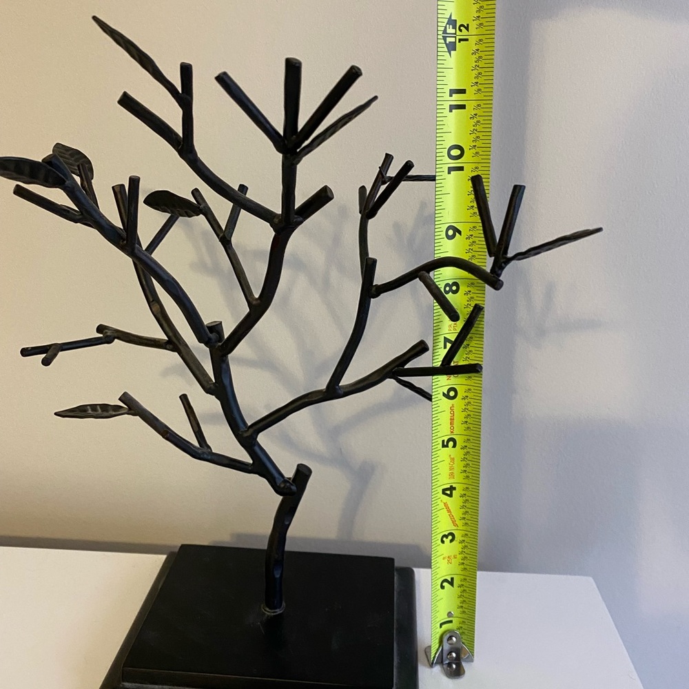Jewelry stand - Picture 2 of 3